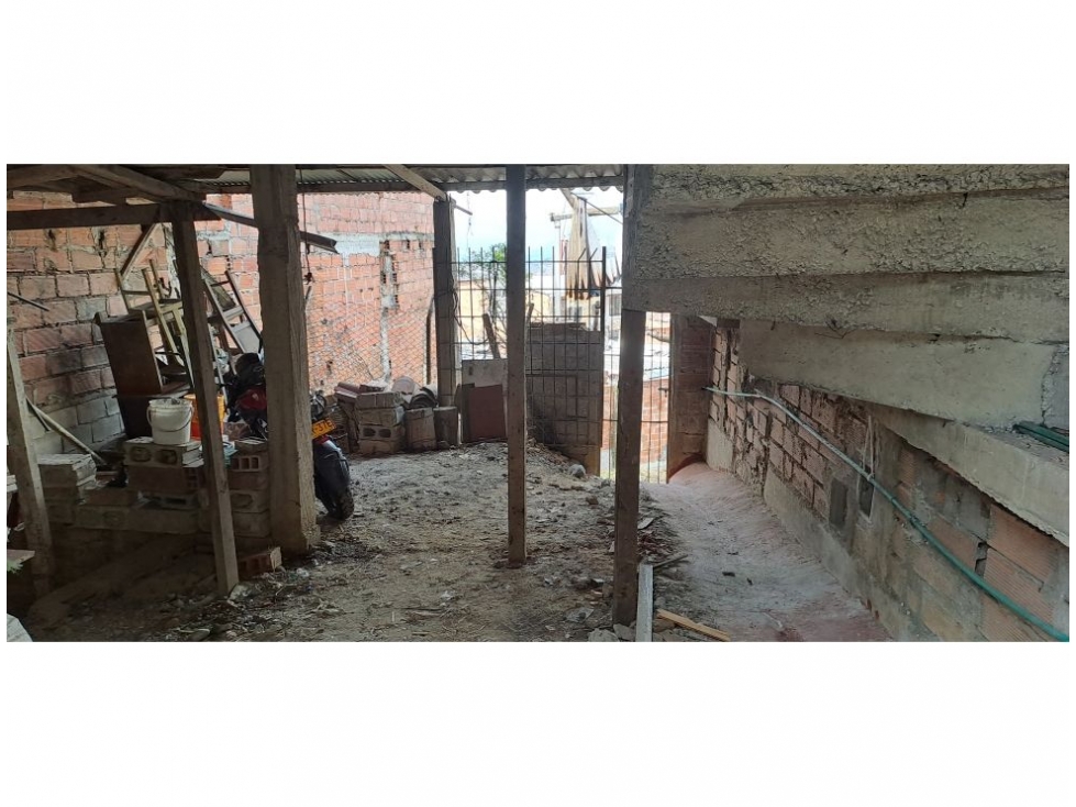 (V.I) LOTE EN VENTA CON PRECIO DE OPORTUNIDAD, EN ROBLEDO-CUCARACHO — foto 4