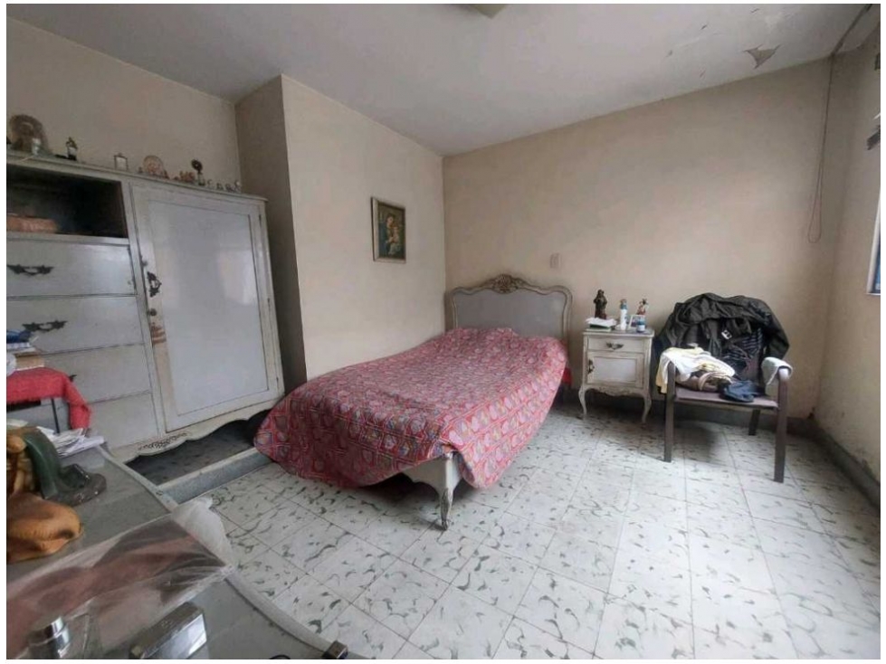 CASA DE DOS NIVELES EN VENTA, DE MEDIA MIXTURA EN LA CASTELLANA — foto 6
