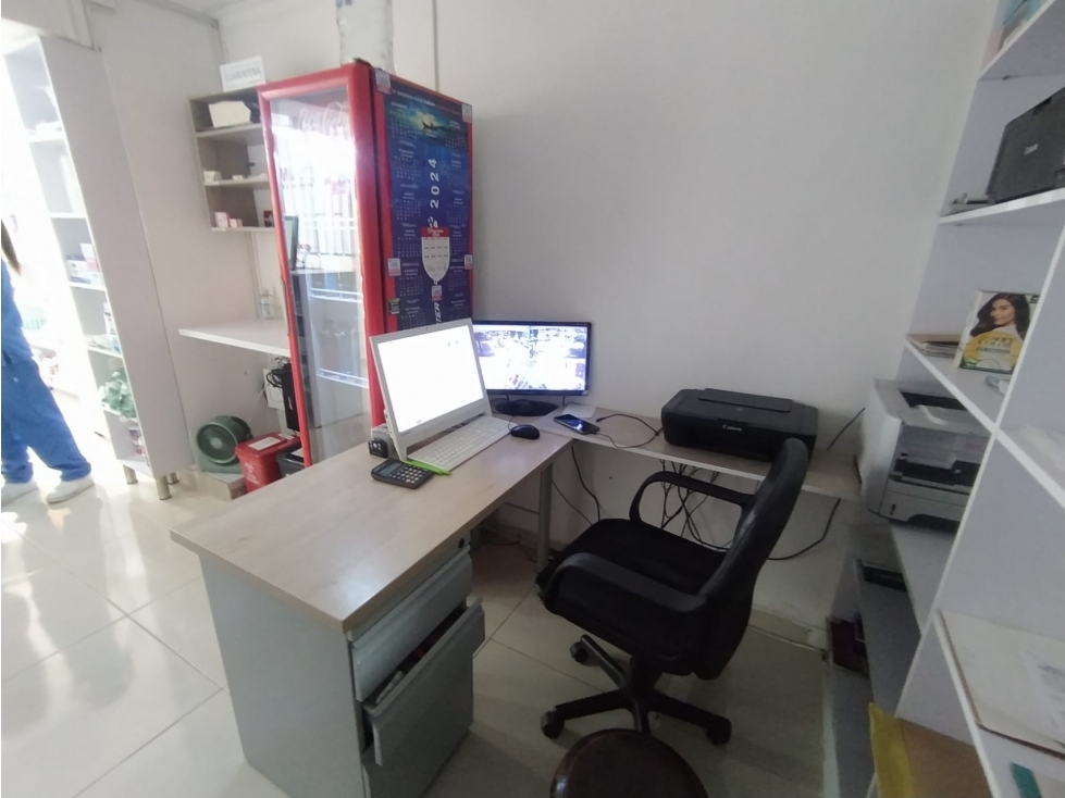 VENTA DE CASA COMERCIAL EN PRIMER PISO SECTOR ESTADIO — foto 2