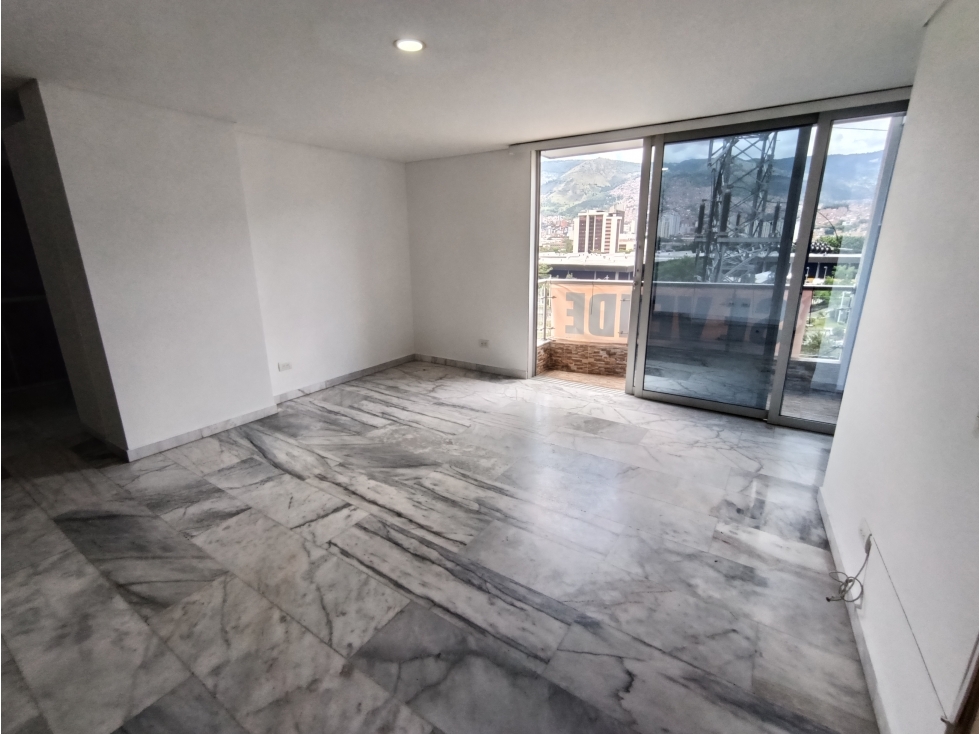 VENTA APARTAMENTO EN BARRIO CONQUISTADORES EXCELENTE UBICACIÓN — foto 2