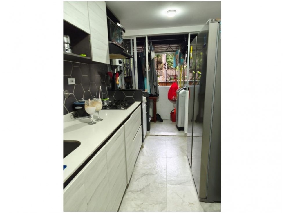 APARTAMENTO EN VENTA ENVIGADO UNIDAD CERRADA CERCA AL PARQUE PRINCIPAL — foto 5