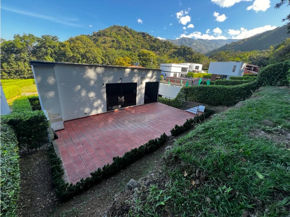 CASA EN VENTA EN CONDOMINIO EN SOPETRÁN - 2