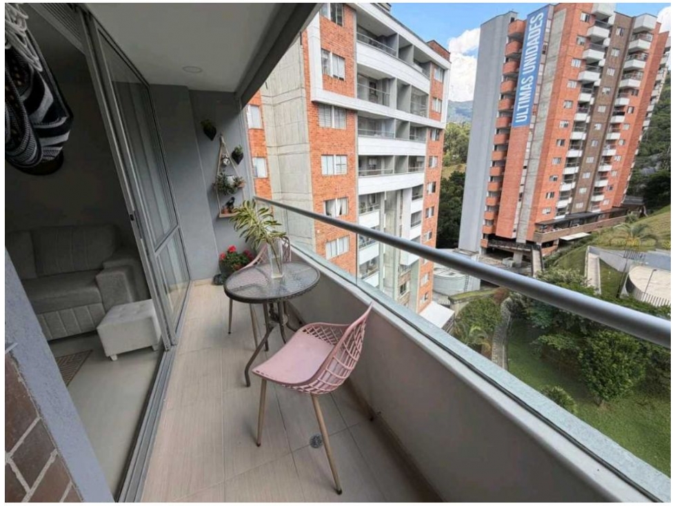 APARTAPARTAMENTO EN VENTA ENVIGADO EL TRIANON UNIDAD CERRADA — foto 4