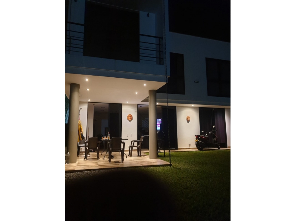 CASA EN VENTA EN CONDOMINIO EN SOPETRÁN - 4