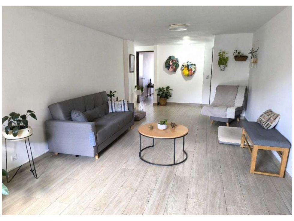 (V.I) APARTAMENTO REMODELADO PARA LA VENTA UBICADO EN LAURELES