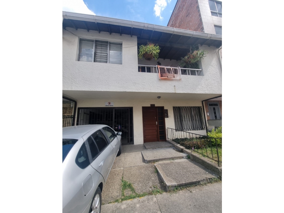 CASA LOTE EN VENTA SECTOR ESTADIO LAURELES