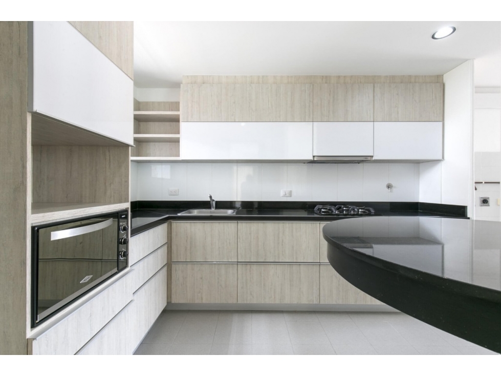 APARTAMENTO EN VENTA SECTOR LAURELES — foto 3