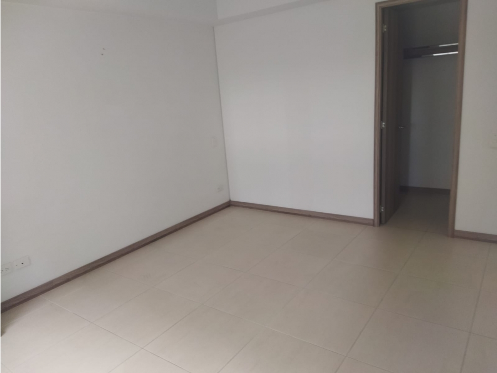 APARTAMENTO EN VENTA SECTOR CALASANZ PARTE BAJA — foto 6