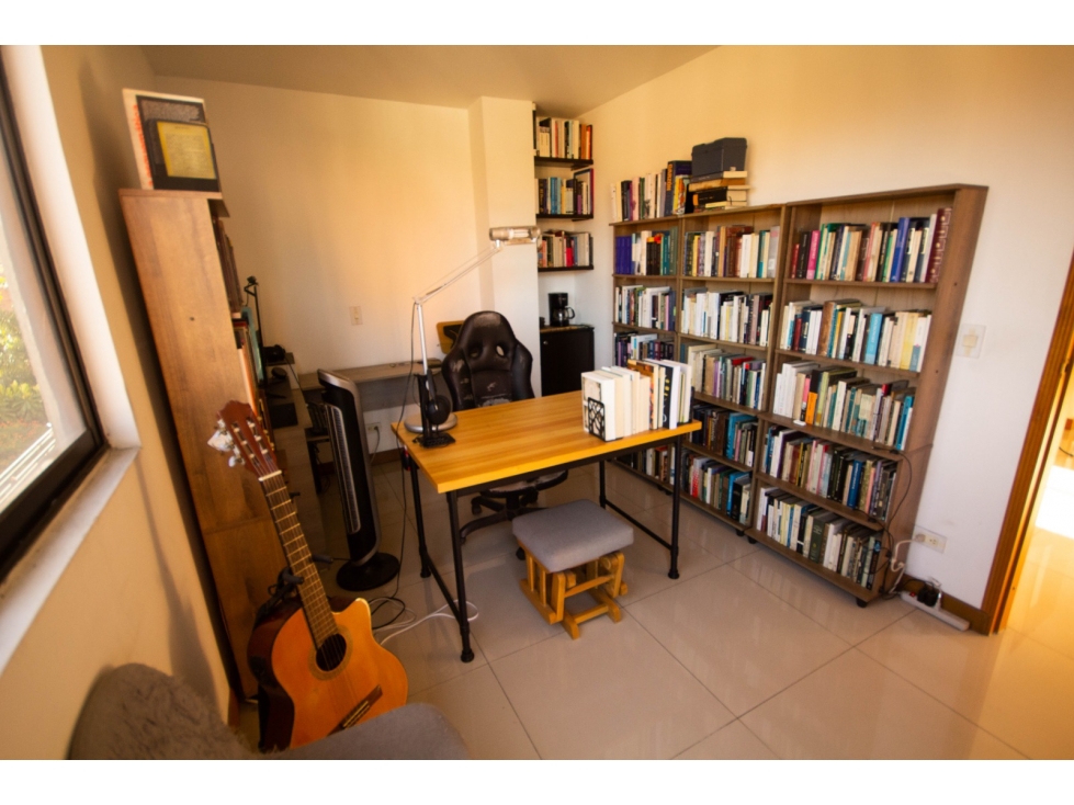 (V.I) CASA EN VENTA UBICADA EN EL BARRIO ESTADIO LOS SAUCES — foto 2