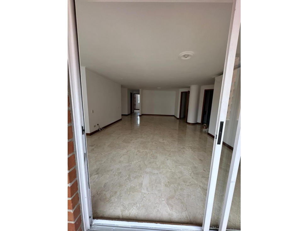 APARTAMENTO EN VENTA LAURELES SECTOR SANTA TERESITA MEDELLÍN — foto 2