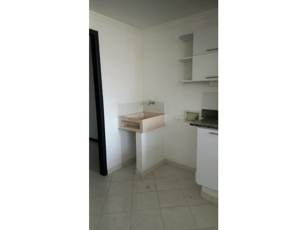 APARTAMENTO EN VENTA UBICADO EN LA LOMA DE LOS BERNAL — foto 3