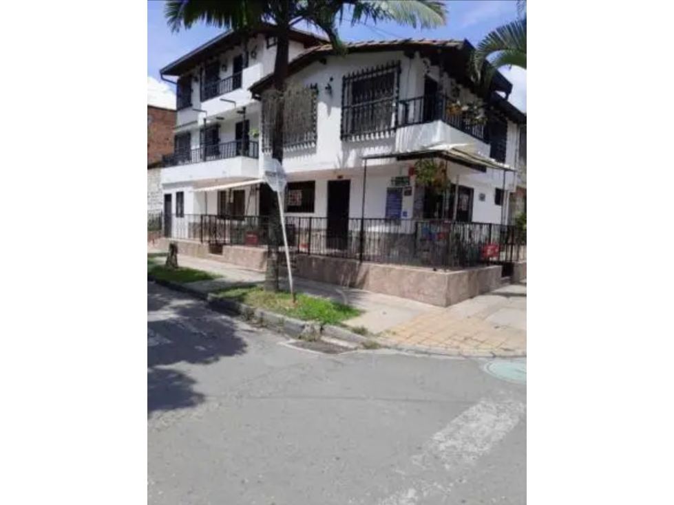 CASA ESQUINERA EN VENTA ITAGUI SANTAMARÍA