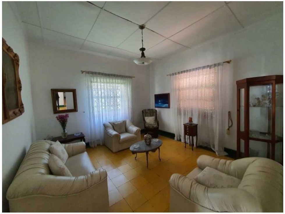 (V.I) CASA LOTE MEDIA MIXTURA EN VENTA EN LA FLORESTA — foto 3