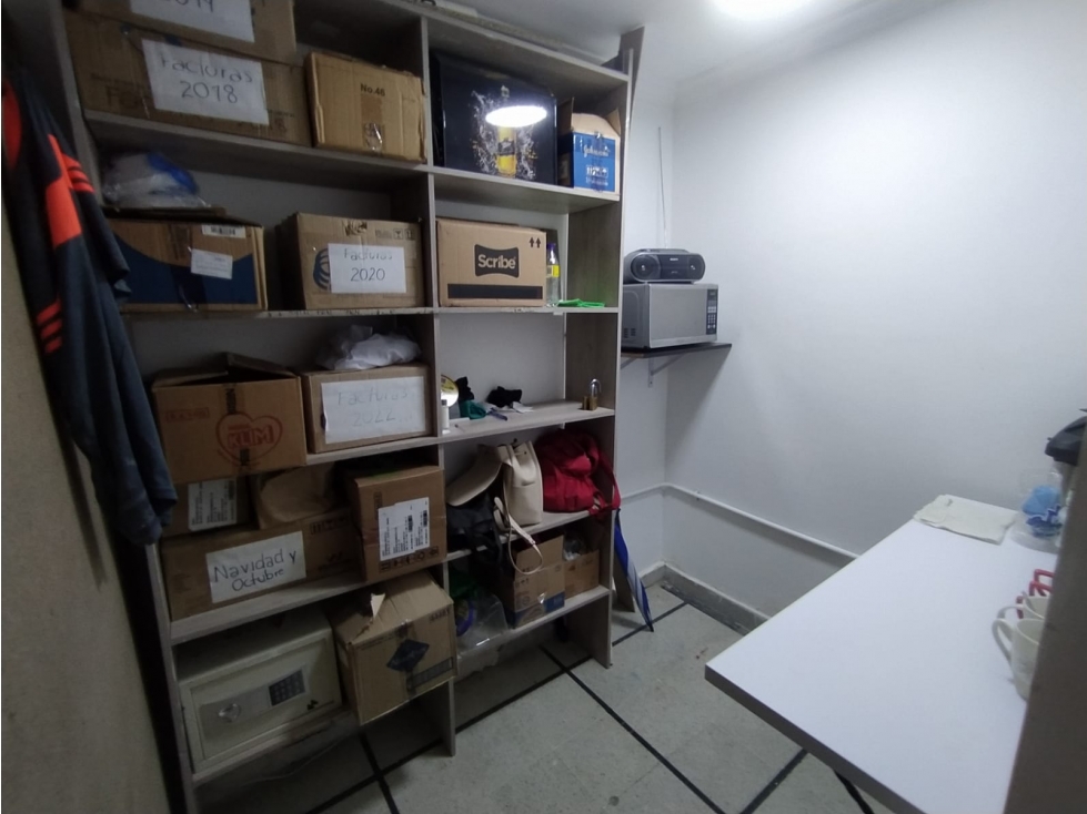 VENTA DE CASA COMERCIAL EN PRIMER PISO SECTOR ESTADIO — foto 4