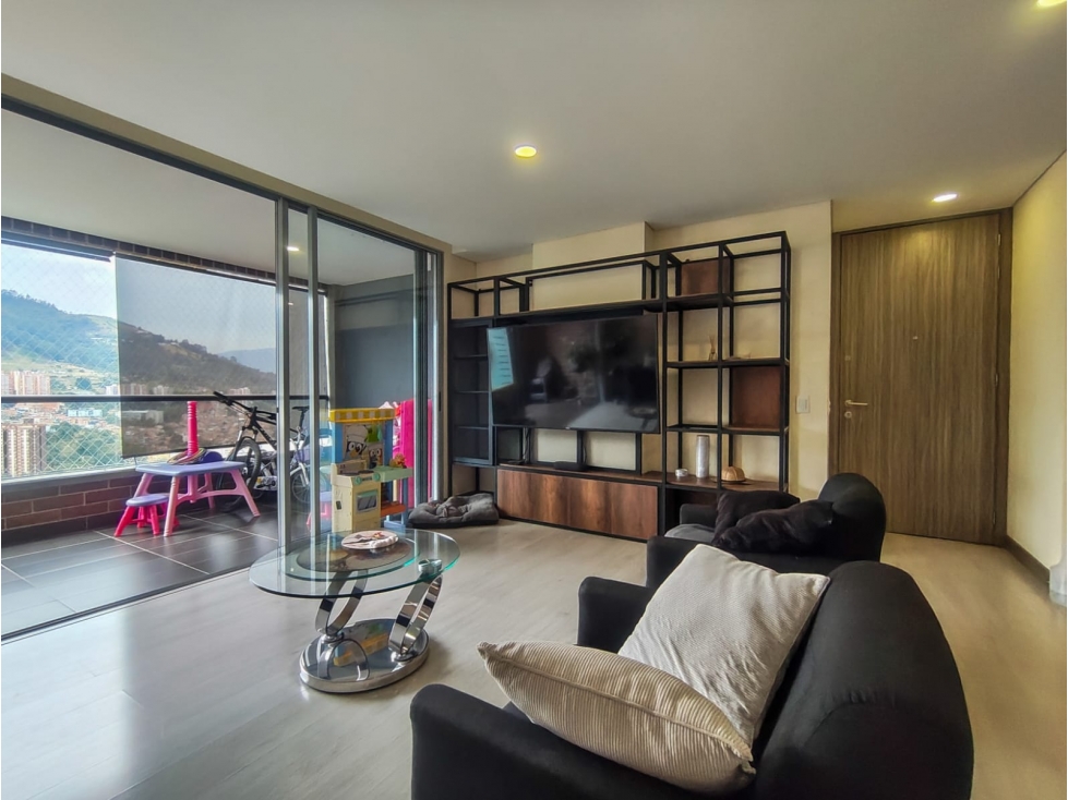 APARTAMENTO EN VENTA UBICADO EN ENVIGADO SECTOR LOMA DE LAS BRUJAS