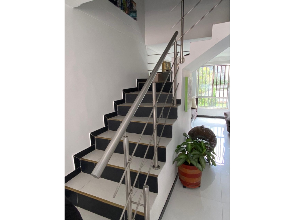 CASA DE 2 NIVELES EN VENTA SECTOR MILÁN ENVIGADO — foto 6