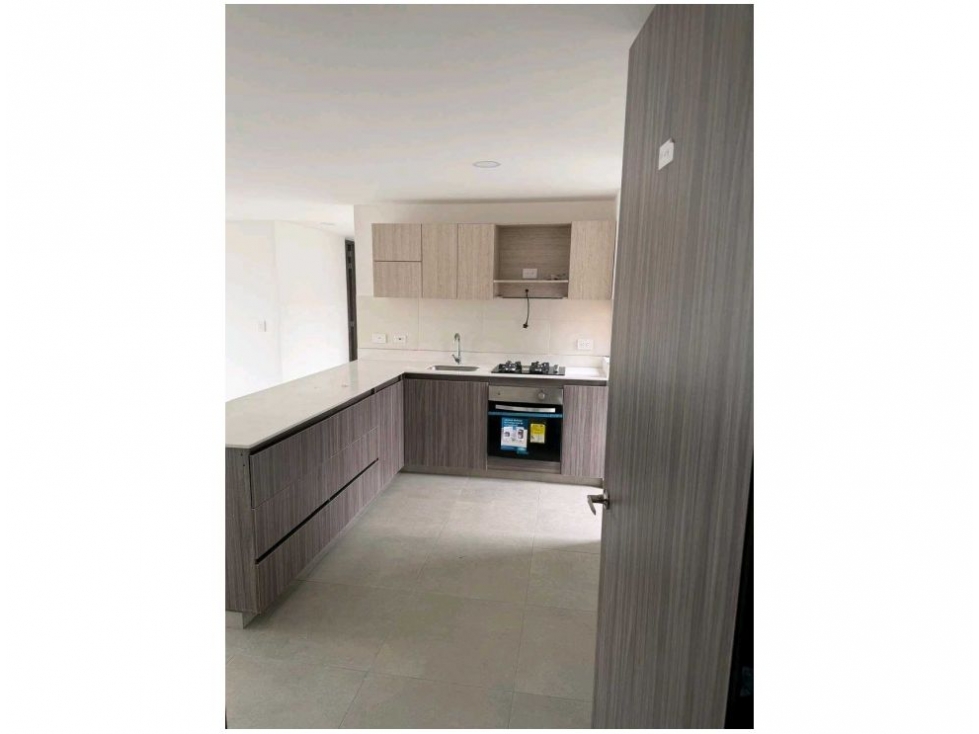 (V.I) APARTAMENTO EN VENTA UBICADO EN ENVIGADO SECTOR CAMINO VERDE — foto 4