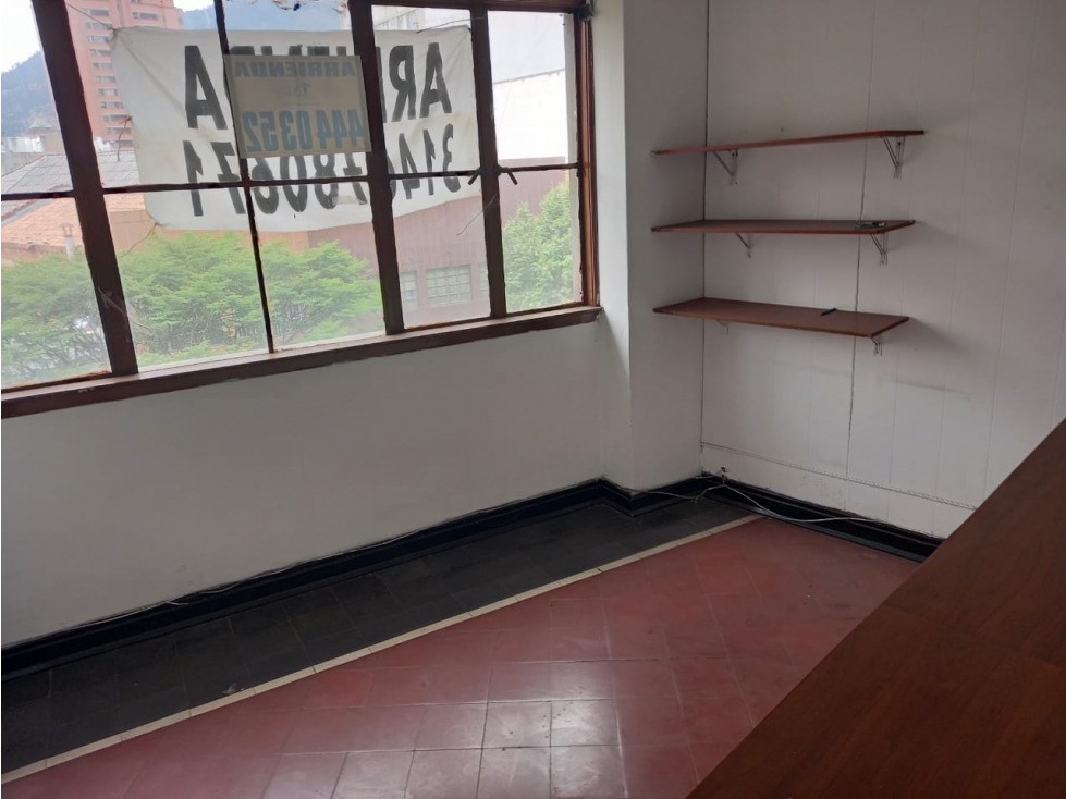 BODEGA U OFICINA EN VENTA SECTOR CENTRO DE MEDELLÍN — foto 6