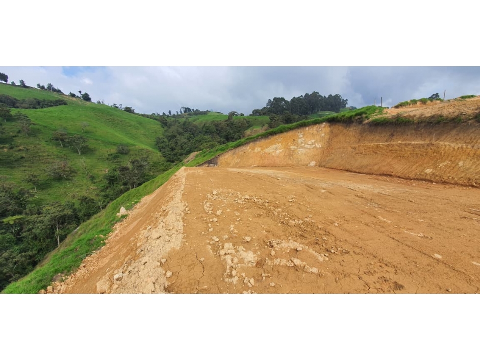 LOTE EN VENTA UBICADO EN SAN PEDRO DE LOS MILAGROS — foto 6