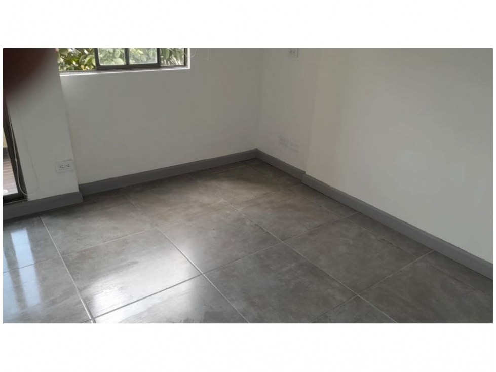(V.I) APARTAMENTO EN VENTA ENVIGADO UNIDAD CERRADA EN SECTOR PLANO — foto 4