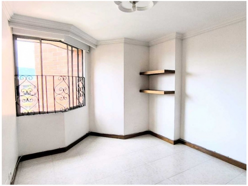 (V.I) APARTAMENTO PARA LA VENTA UBICADO EN LAURELES — foto 3