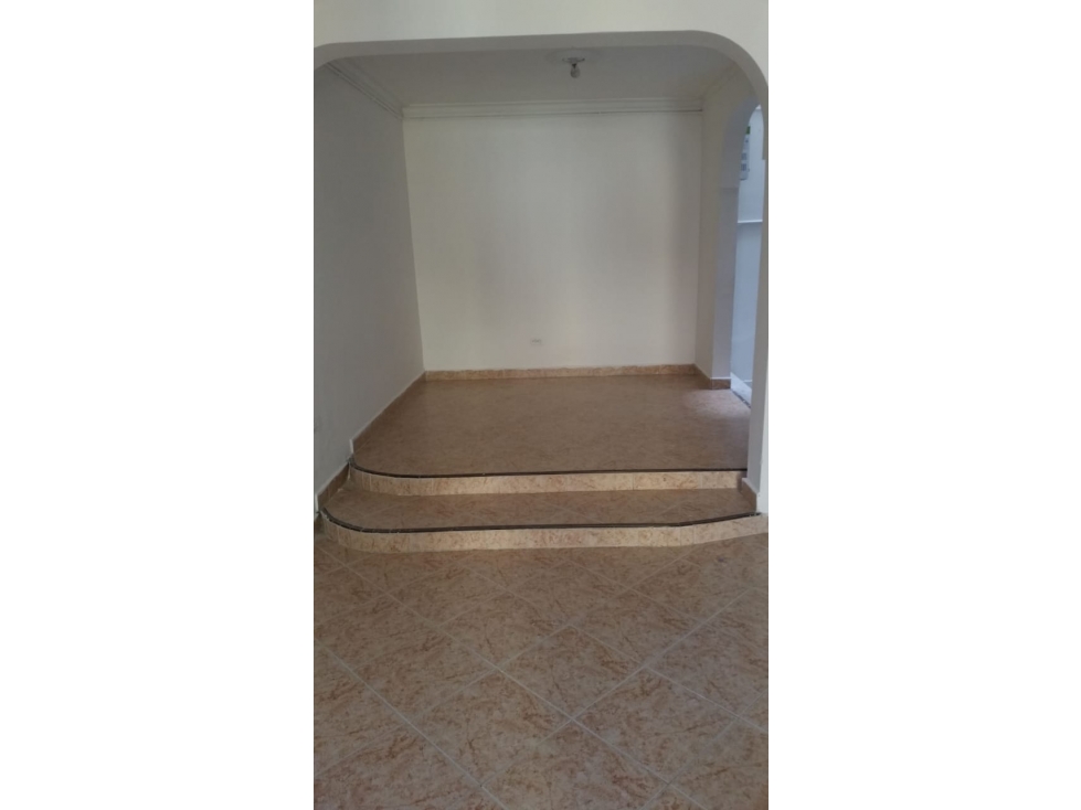 (V.I) CASA UNIFAMILIAR EN VENTA, TRES NIVELES BELÉN RINCÓN — foto 3