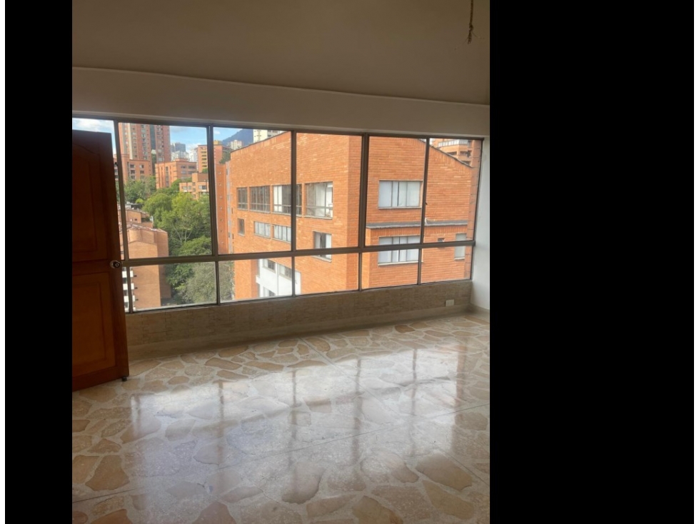 APARTAMENTO CON MEZANINE EN VENTA POBLADO — foto 3