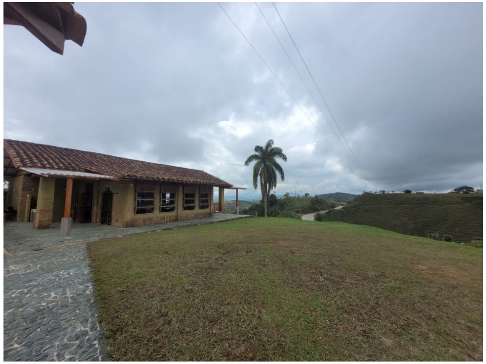 FINCA EN VENTA YOLOMBO ANTIOQUIA - 1