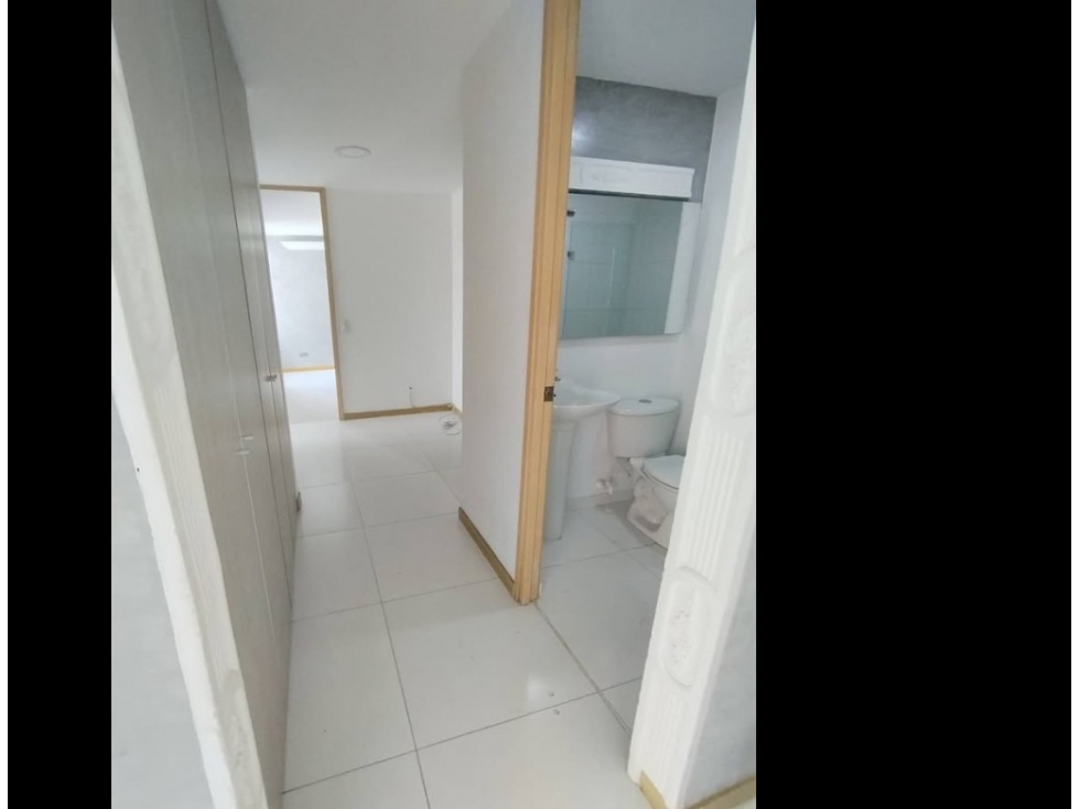 APARTAMENTO EN SECTOR PLANO UBICADO EN SABANETA PARA LA VENTA — foto 4