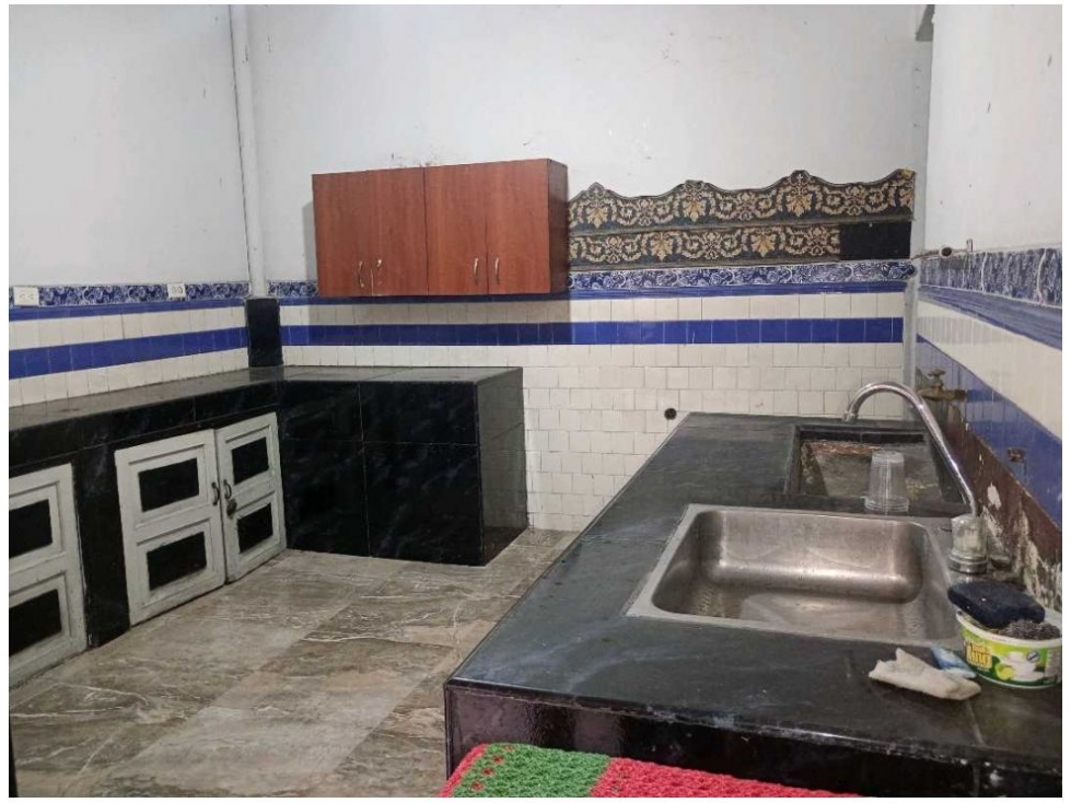 CASA LOTE EN VENTA CON PERMISO PARA 12 PISOS UBICADA EN LAURELES — foto 6