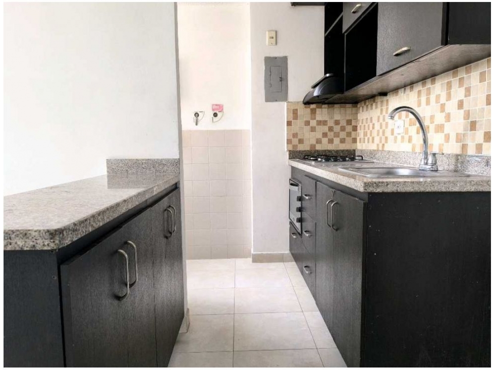 (V.I) APARTAMENTO EN VENTA LOMA DE LOS BERNAL PISO ALTO — foto 3
