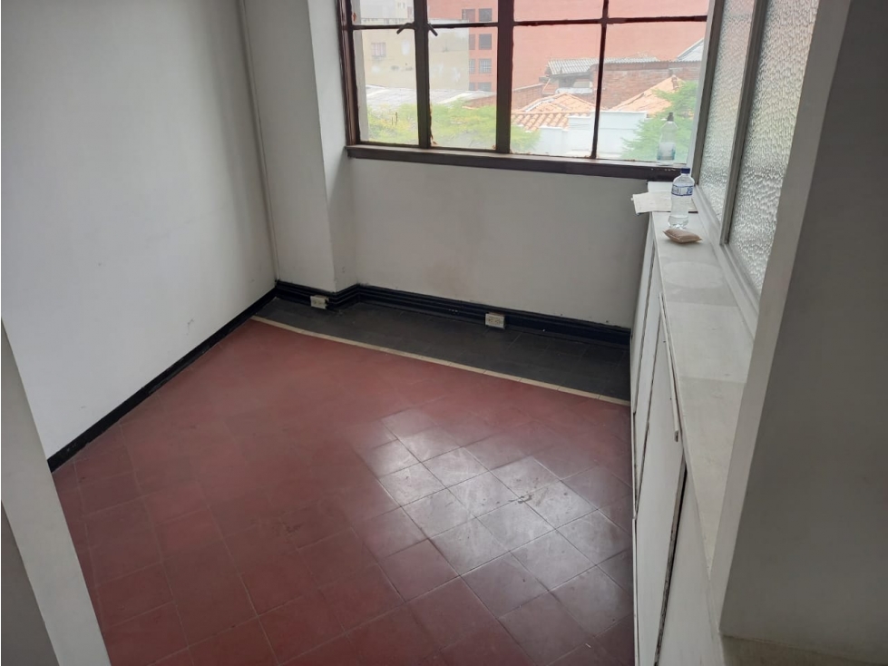 BODEGA U OFICINA EN VENTA SECTOR CENTRO DE MEDELLÍN — foto 5