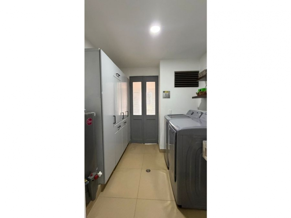 PENTHOUSE EN VENTA O PERMUTA UBICADO EN SABANETA SECTOR AVES MARÍA — foto 3