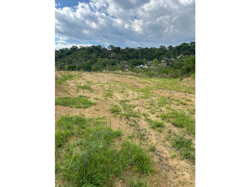 (V.I) LOTE EN VENTA UBICADO EN SOPETRAN VEREDA EL LLANO DE LA MONTAÑA 