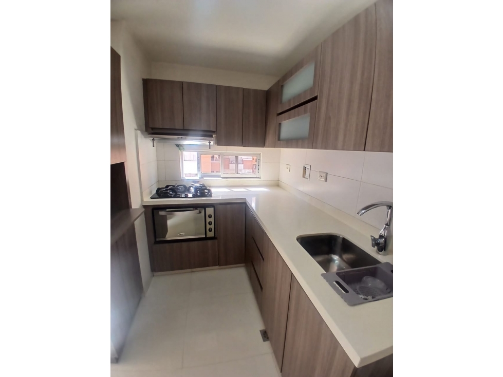 (V.I) APARTAMENTO EN VENTA UBICADO EN LA CASTELLANA — foto 6