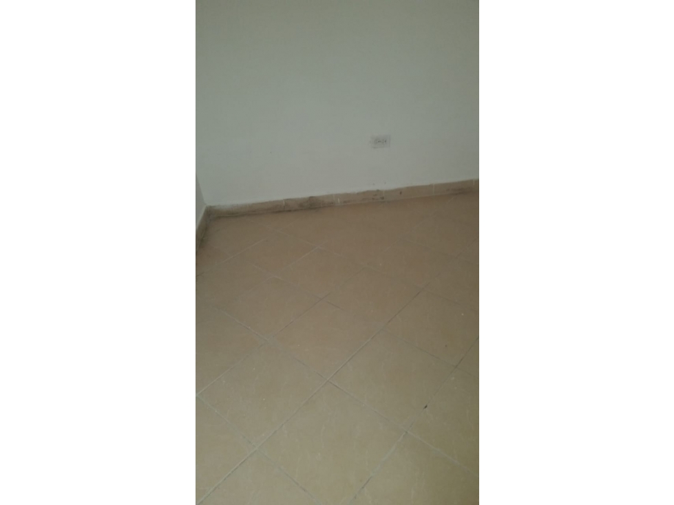 (V.I) CASA UNIFAMILIAR EN VENTA, TRES NIVELES BELÉN RINCÓN — foto 4