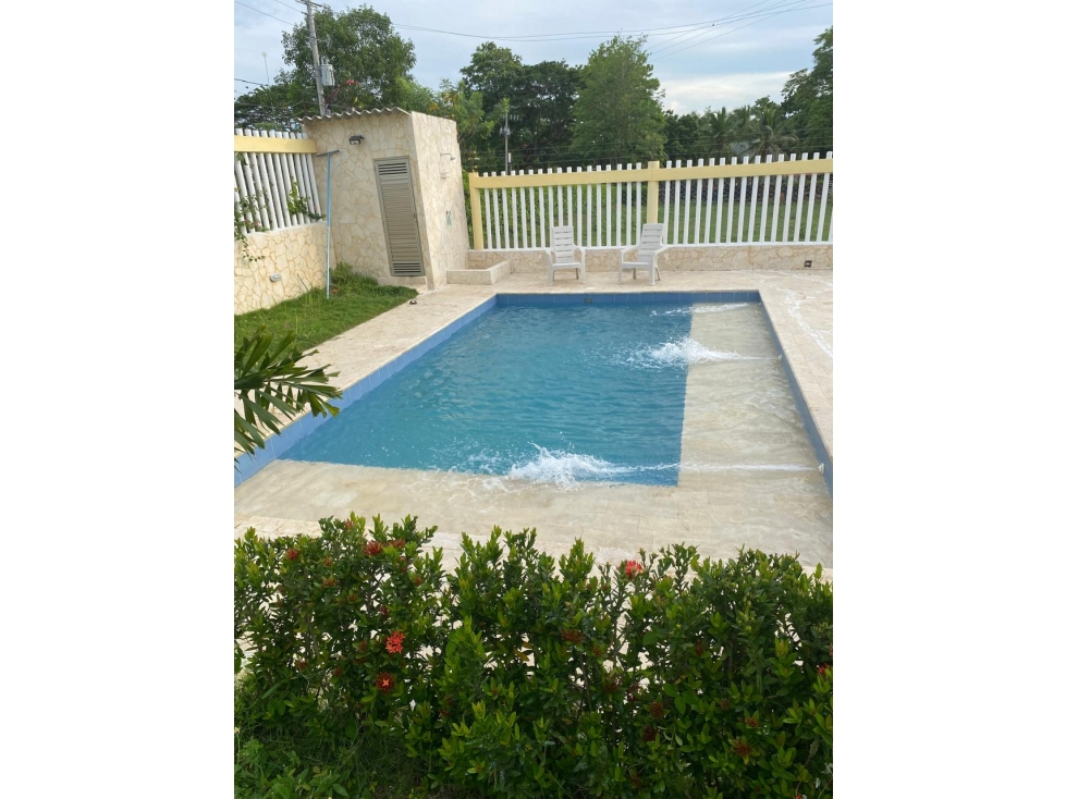 CABAÑA EN VENTA CON PISCINA PRIVADA A PUERTA CERRADA EN COVEÑAS - 2