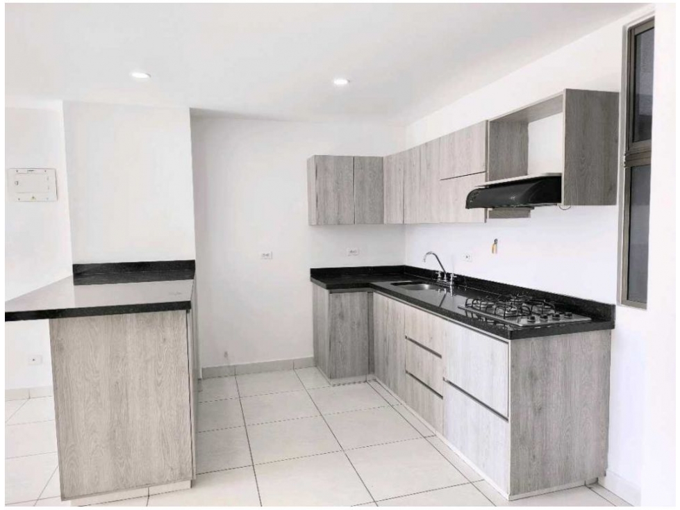 APARTAMENTO EN VENTA BARRIO CRISTÓBAL — foto 4
