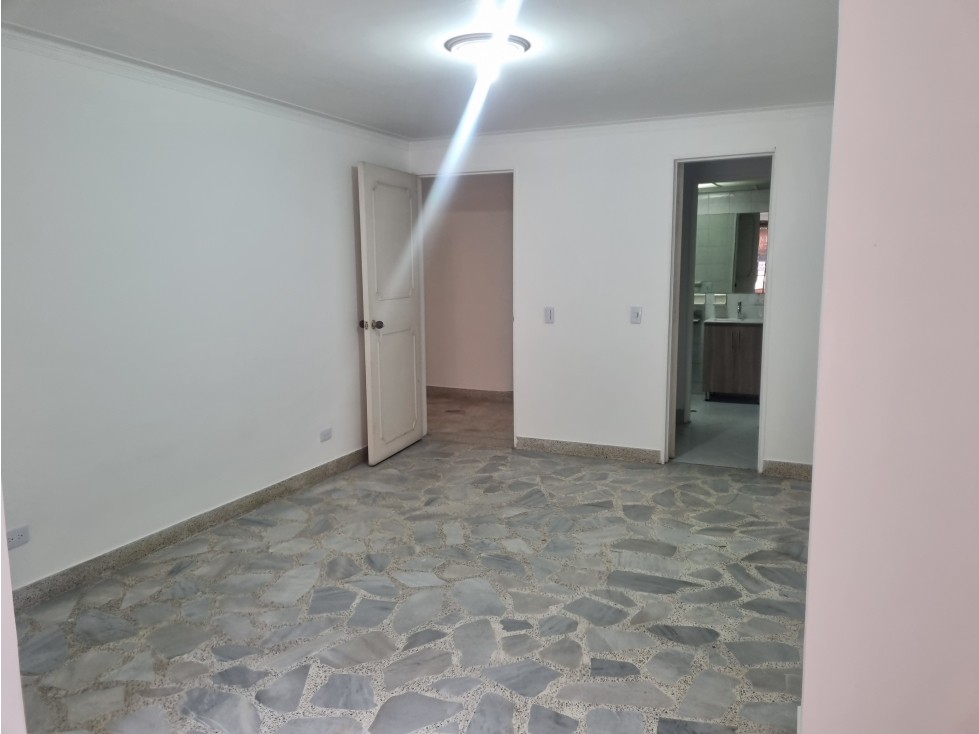 APARTAMENTO EN VENTA LAURELES — foto 4