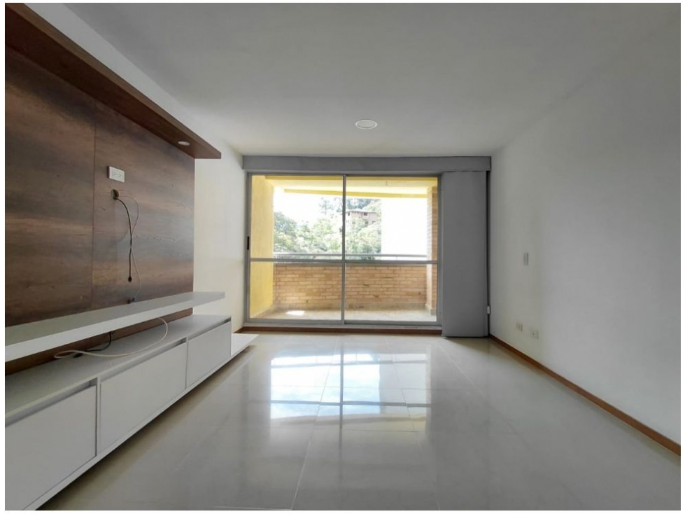 (V.I) AMPLIO APARTAMENTO UBICADO EN SABANETA SECTOR AVES MARIA  — foto 4