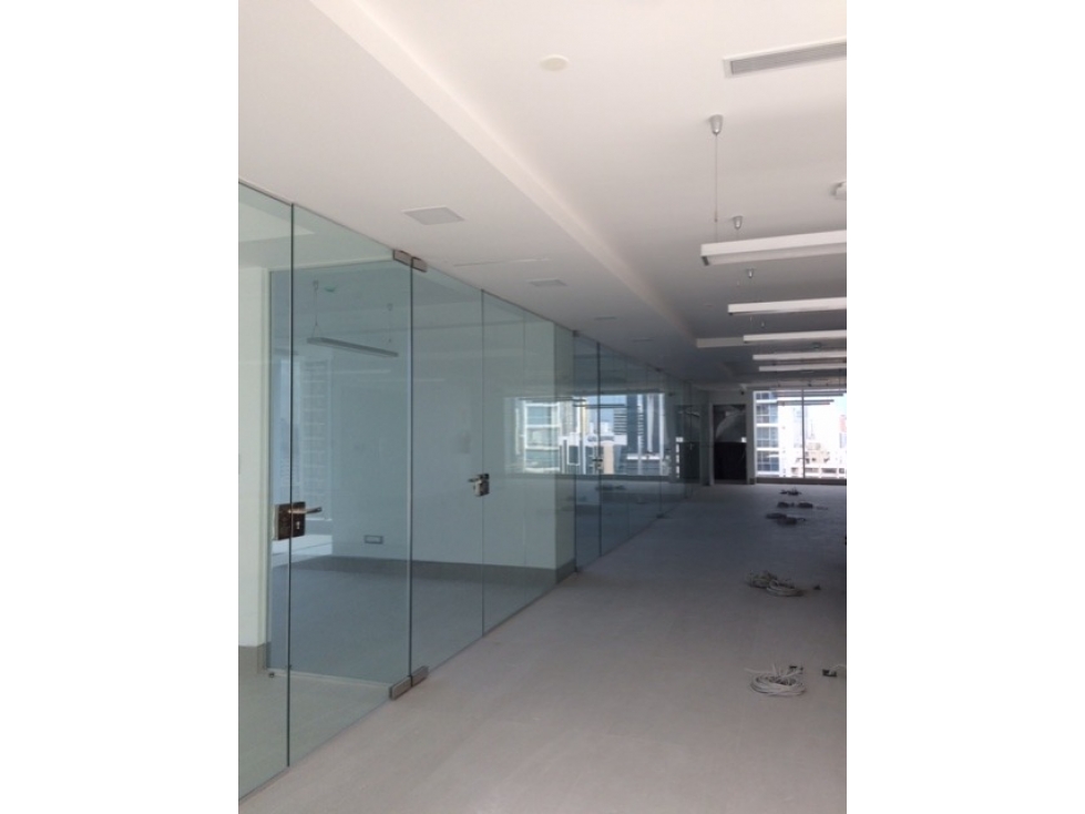 ALQUILER DE OFICINA DE 523 M2 O POR PARTE EN PH TORRE SL55, OBARRIO — foto 3