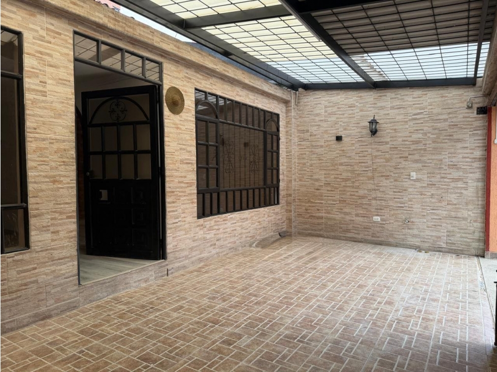 CASA EN ARRIENDO, SANTA RITA, PUENTE ARANDA — foto 2