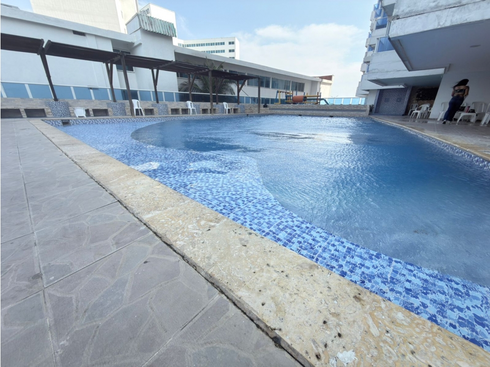 VENTA DE HERMOSO APARTAMENTO CON VISTA A LA PLAYA EN EL LAGUITO — foto 2