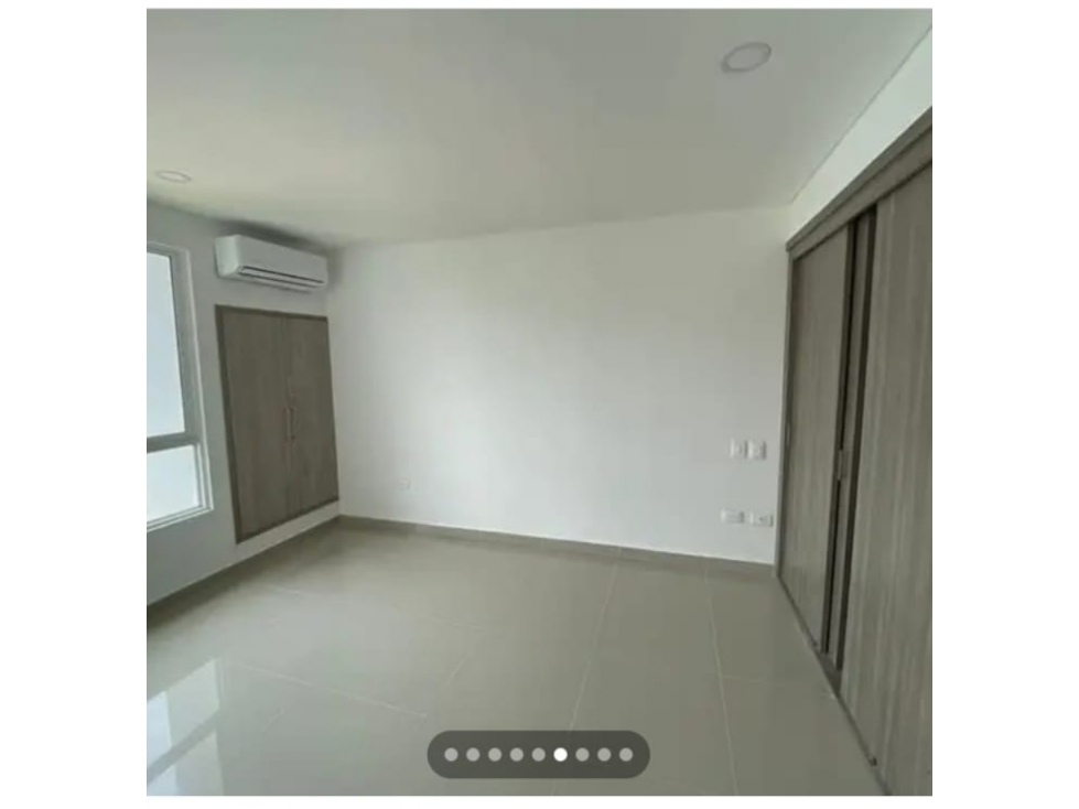 SE ARRIENDA HERMOSO APARTAMENTO DE 3 HABITACIONES EN CIELO MAR — foto 5