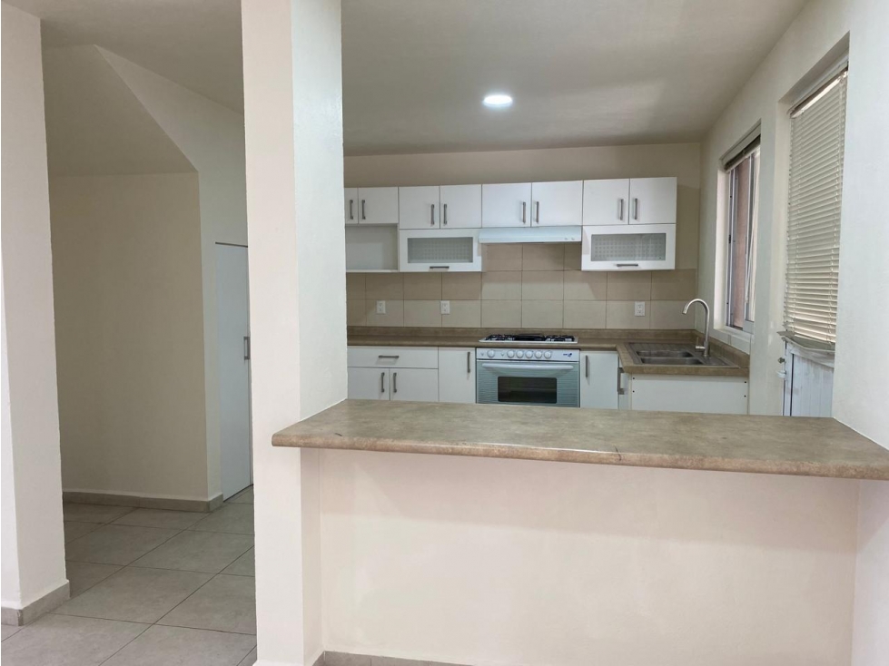 CASA EN RENTA, MILENIO III, QUERETARO - 3