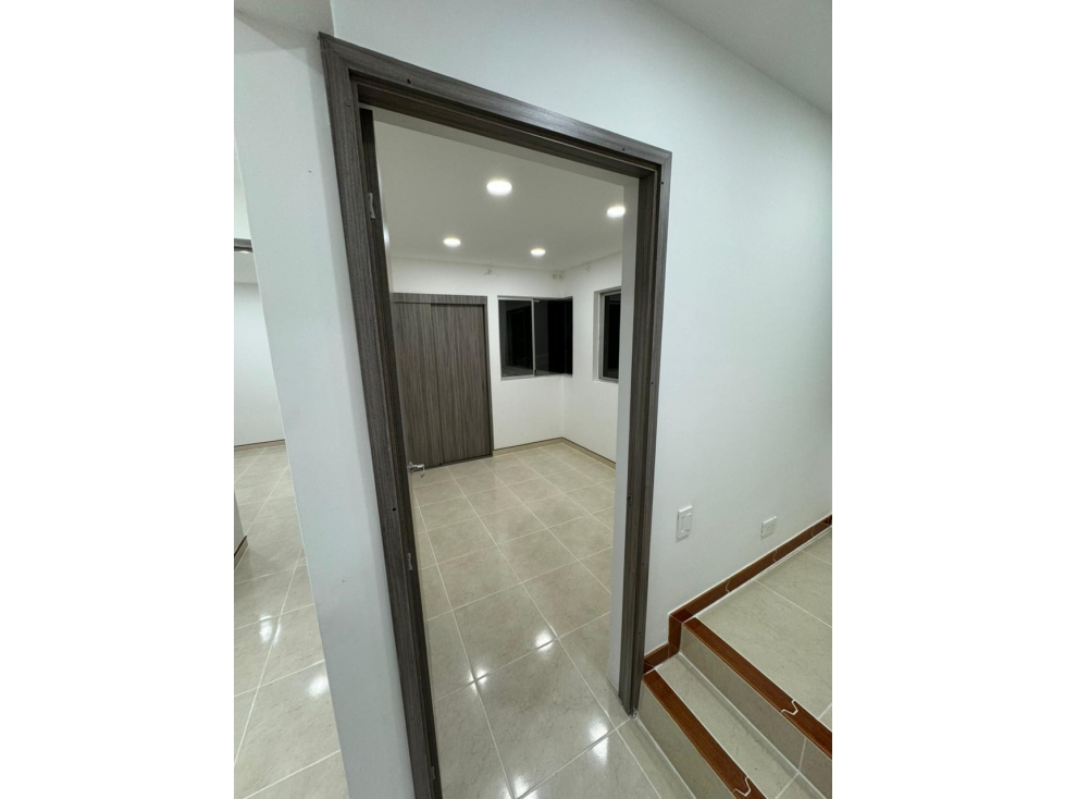SE VENDE O PERMUTA CASA EN CHIPICHAPE, NORTE DE CALI 537. — foto 6