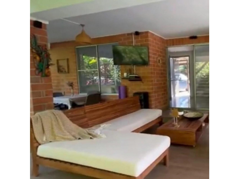 VENTA DE CASA EN LAS MERCEDES, JAMUNDI 684. — foto 3