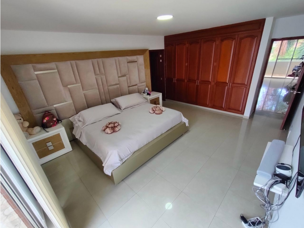 VENTA DE CASA EN CONDOMINIO EN CIUDAD JARDIN, SUR DE CALI 522. — foto 3