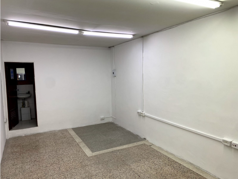 SE ALQUILA BODEGA EN EL BARRIO OBRERO, CENTRO DE CALI 535.