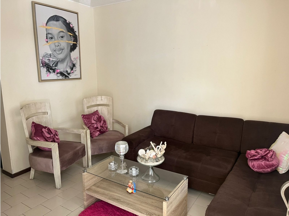 VENTA DE CASA EXTERNA EN CIUDAD 2000, SUR DE CALI 587. — foto 2